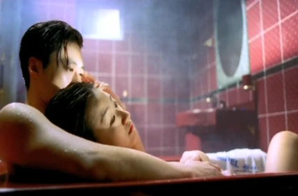 Mẹ bạn thân cuồng nhiệt gạ tình cậu con trai, Video sex hay của Tuvalu